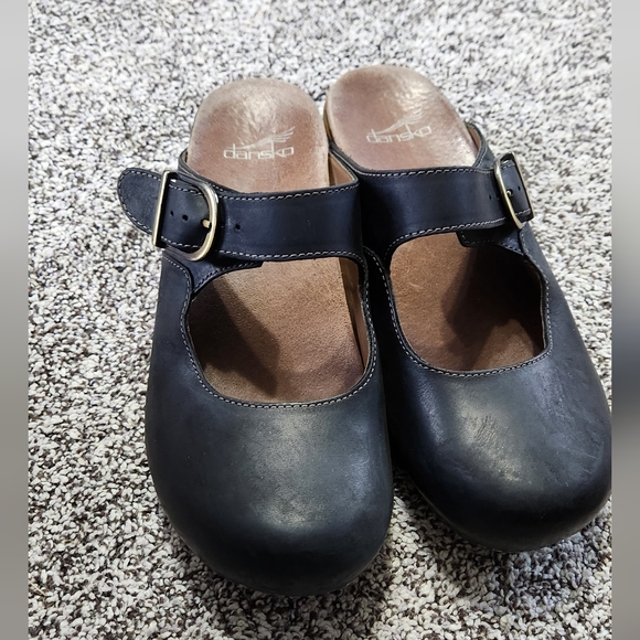 Black Danskos clog, size 39 - Picture 3 of 4